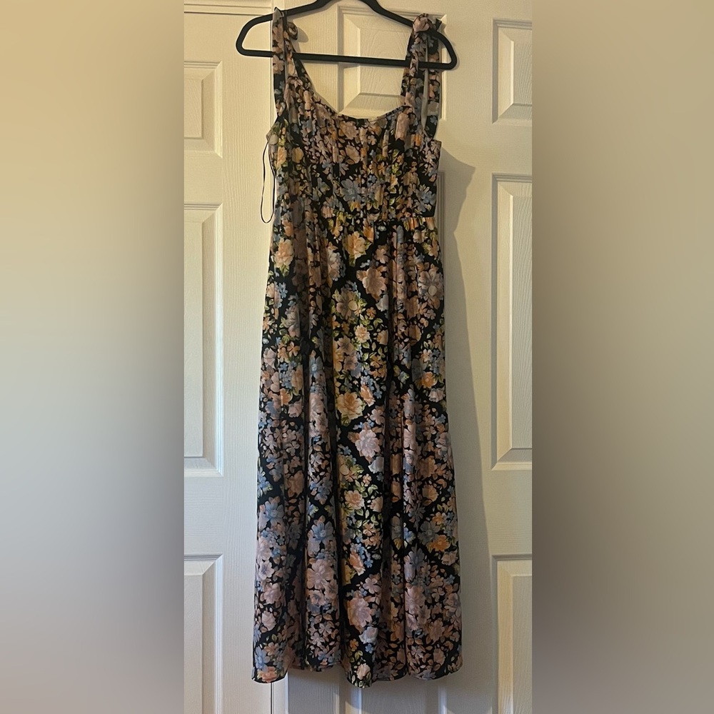 NWT Women’s American Eagle Outfitters Floral Maxi Dress Size Small